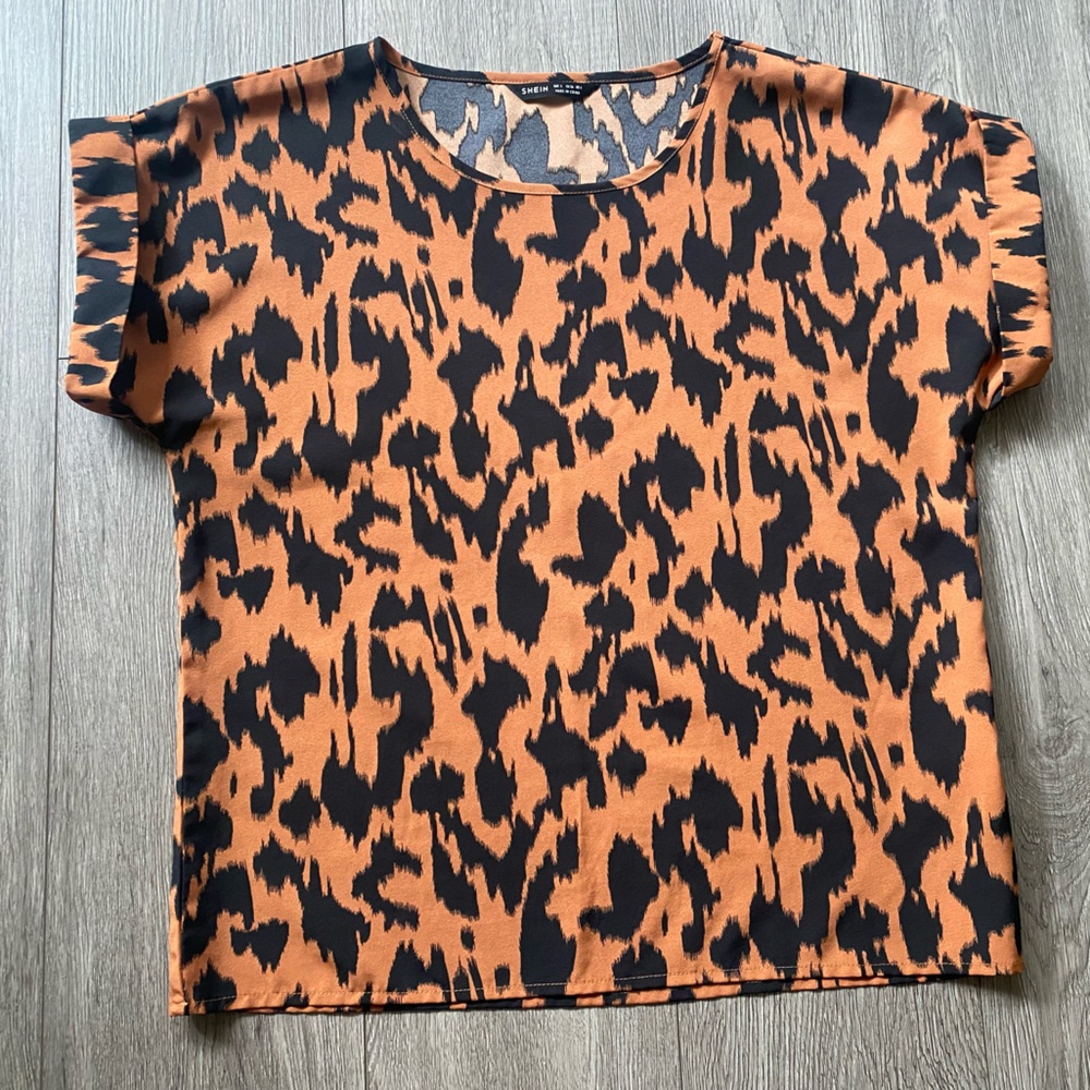 Leopard print cuff blouse - Picture 3 of 6